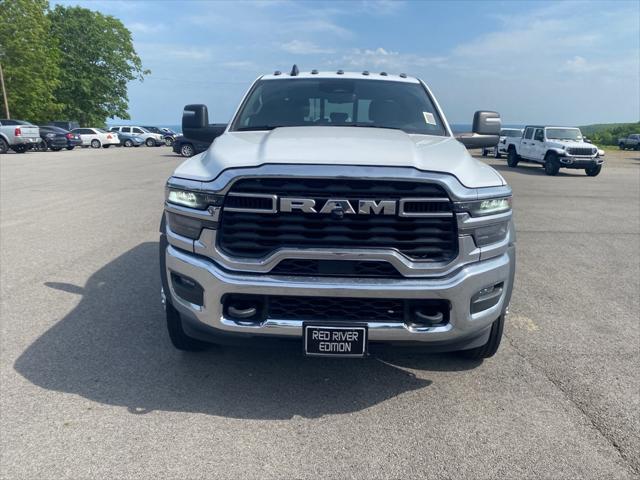 2025 RAM Ram 4500 Chassis Cab RAM 4500 TRADESMAN CHASSIS CREW CAB 4X4 60 CA