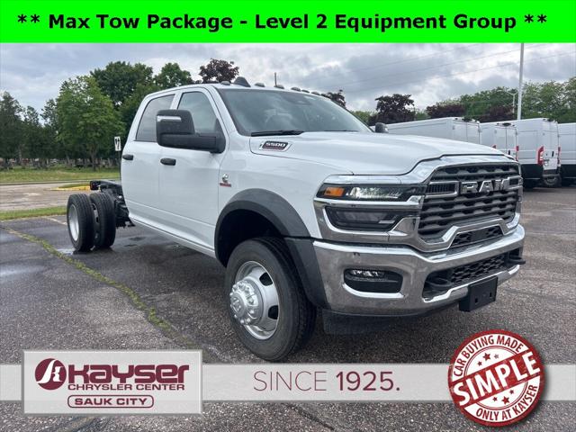 2025 RAM Ram 5500 Chassis Cab RAM 5500 TRADESMAN CHASSIS CREW CAB 4X4 60 CA