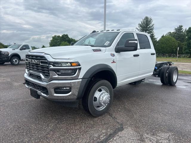 2025 RAM Ram 5500 Chassis Cab RAM 5500 TRADESMAN CHASSIS CREW CAB 4X4 60 CA