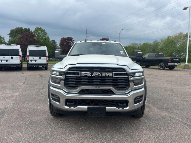 2025 RAM Ram 5500 Chassis Cab RAM 5500 TRADESMAN CHASSIS CREW CAB 4X4 60 CA