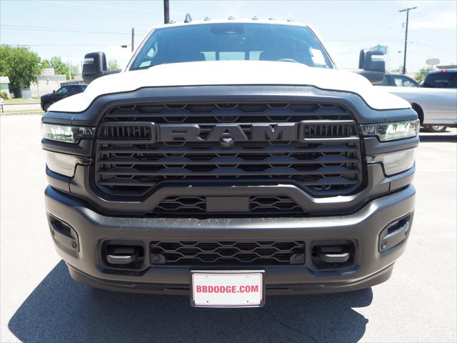 2025 RAM Ram 3500 RAM 3500 TRADESMAN CREW CAB 4X4 8 BOX