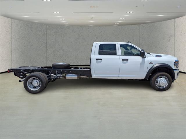 2025 RAM Ram 5500 Chassis Cab RAM 5500 TRADESMAN CHASSIS CREW CAB 4X4 84 CA