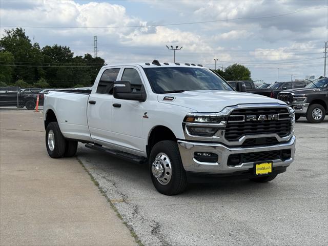 2025 RAM Ram 3500 RAM 3500 TRADESMAN CREW CAB 4X4 8 BOX