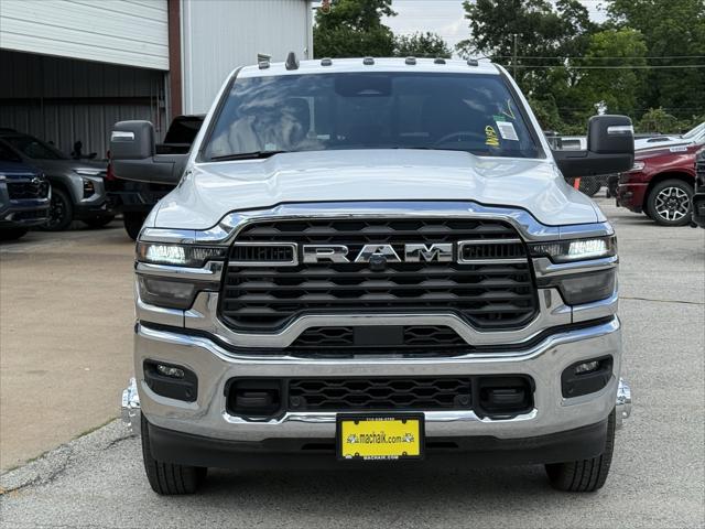 2025 RAM Ram 3500 RAM 3500 TRADESMAN CREW CAB 4X4 8 BOX