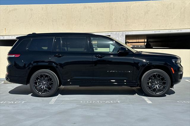 2025 Jeep Grand Cherokee GRAND CHEROKEE L SUMMIT 4X4