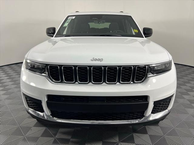 2025 Jeep Grand Cherokee GRAND CHEROKEE L LAREDO X 4X4