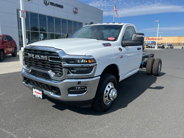 2025 RAM Ram 3500 Chassis Cab RAM 3500 TRADESMAN CHASSIS REGULAR CAB 4X4 84 CA