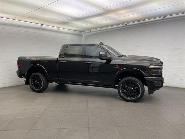 2025 RAM Ram 2500 RAM 2500 LIMITED CREW CAB 4X4 64 BOX