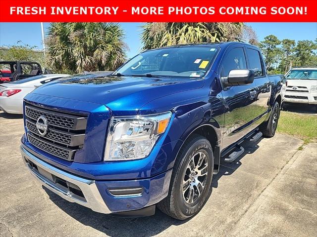 2023 Nissan TITAN Crew Cab SV 4x2