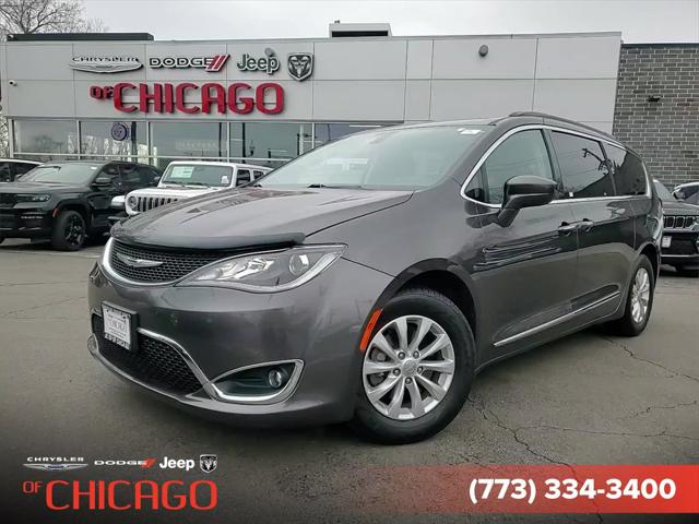 2017 Chrysler Pacifica Touring-L