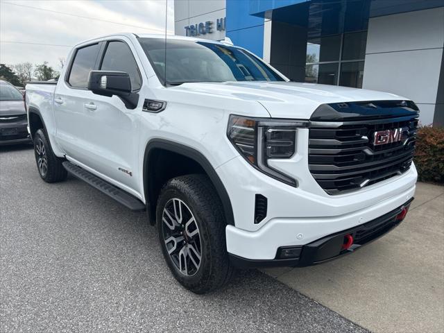 2025 GMC Sierra 1500 4WD Crew Cab Short Box AT4