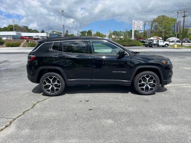 2025 Jeep Compass COMPASS LIMITED 4X4