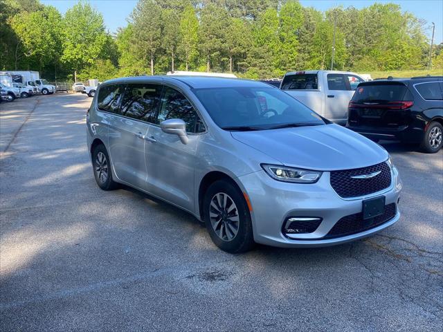 2022 Chrysler Pacifica Hybrid Touring L