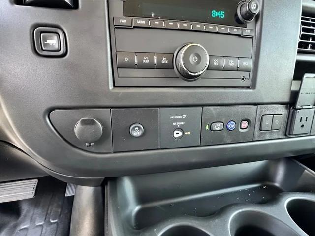 2025 GMC Savana Cutaway Work Van