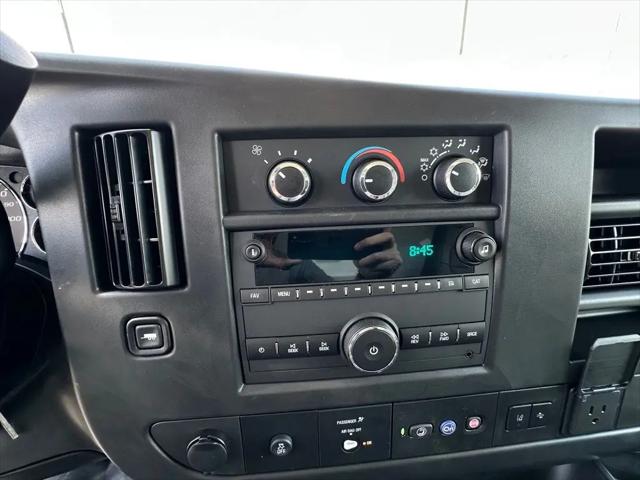 2025 GMC Savana Cutaway Work Van
