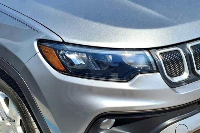 2022 Jeep Compass Latitude FWD
