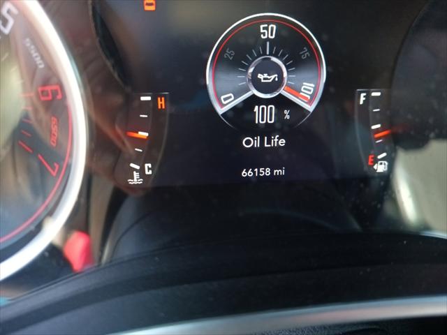 2016 Dodge Challenger 392 Hemi Scat Pack Shaker