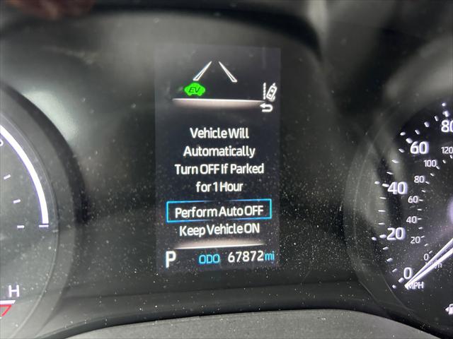 2022 Toyota Sienna LE
