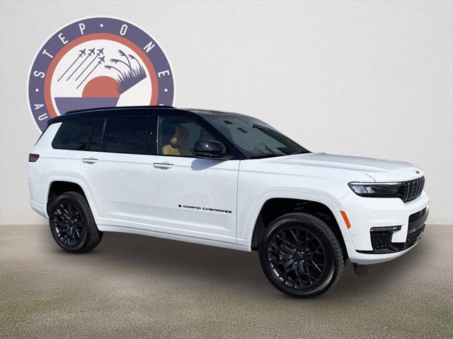 2025 Jeep Grand Cherokee GRAND CHEROKEE L SUMMIT RESERVE 4X4