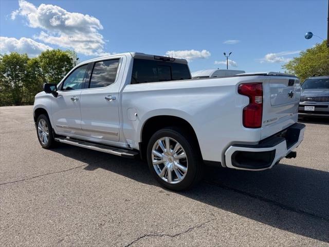 2023 Chevrolet Silverado 1500 4WD Crew Cab Short Bed High Country
