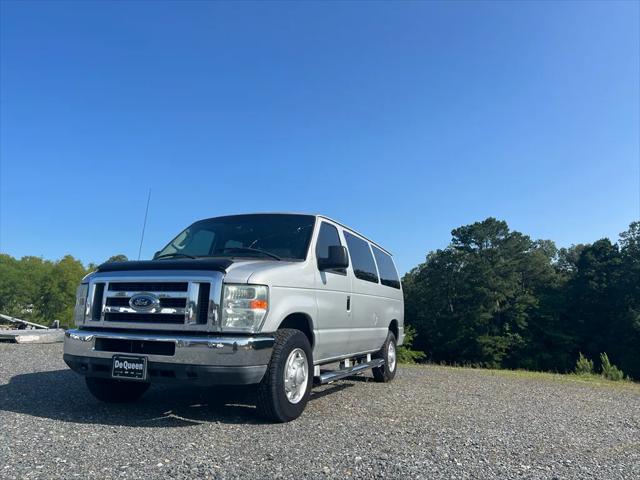 2010 Ford E-350 Super Duty XLT