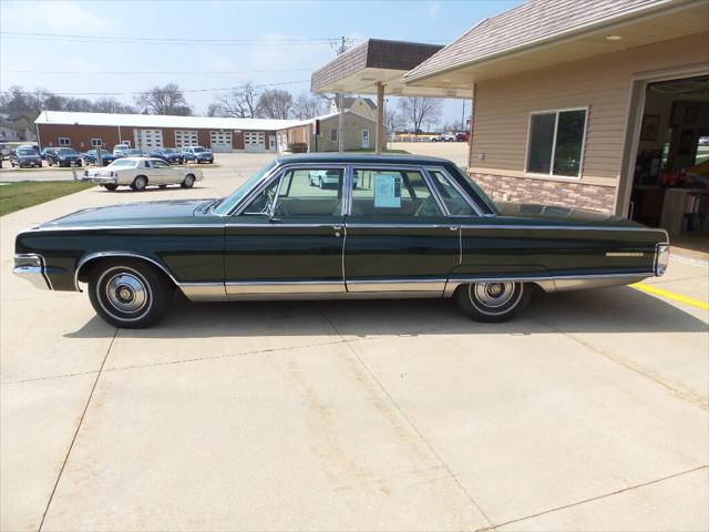 1965 Chrysler New Yorker 