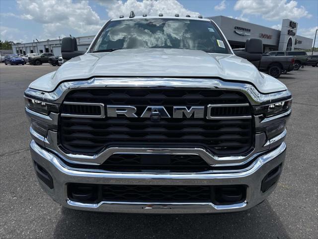 2025 RAM Ram 2500 RAM 2500 TRADESMAN CREW CAB 4X4 64 BOX