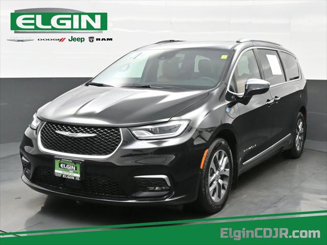 2024 Chrysler Pacifica Hybrid Pinnacle