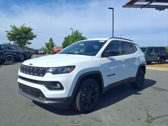 2025 Jeep Compass COMPASS LATITUDE 4X4