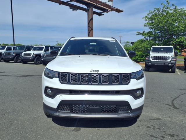 2025 Jeep Compass COMPASS LATITUDE 4X4