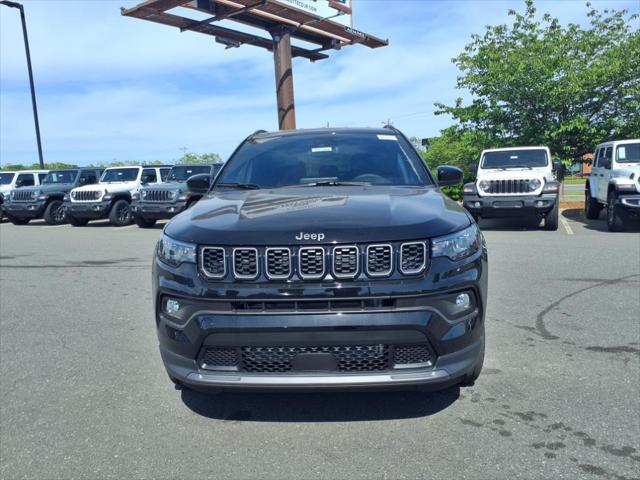 2025 Jeep Compass COMPASS LATITUDE 4X4