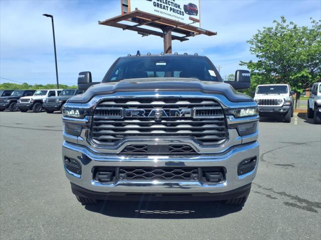 2025 RAM Ram 2500 RAM 2500 TRADESMAN CREW CAB 4X4 64 BOX