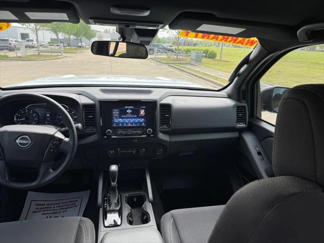 2023 Nissan Frontier Crew Cab SV 4x2