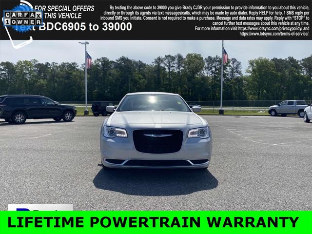 2023 Chrysler 300 Touring