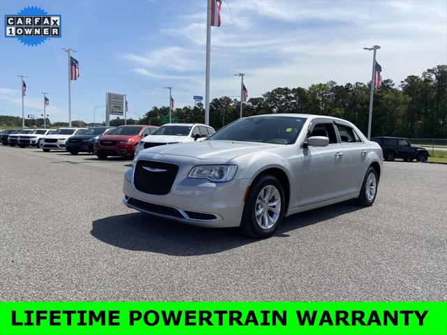 2023 Chrysler 300 Touring