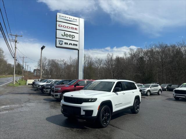 2022 Jeep Grand Cherokee L Altitude 4x4
