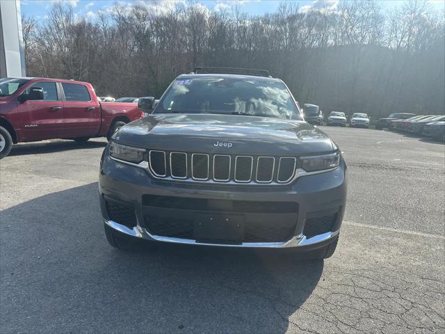 2022 Jeep Grand Cherokee L Laredo 4x4