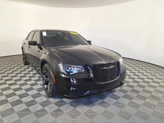 2023 Chrysler 300 Touring