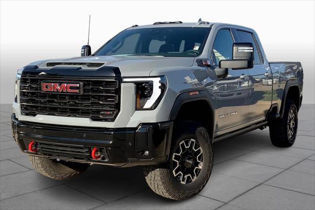 2025 GMC Sierra 2500HD 4WD Crew Cab Standard Bed AT4X