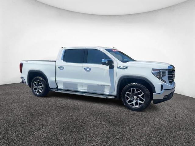 2022 GMC Sierra 1500 4WD Crew Cab Short Box SLT