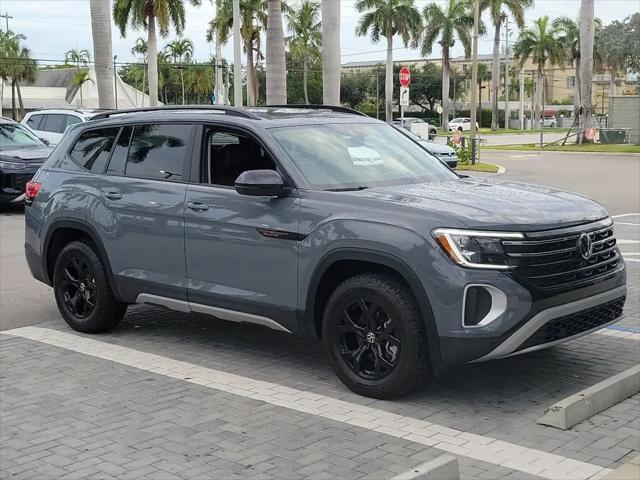 2025 Volkswagen Atlas 2.0T Peak Edition for sale in Delray Beach, FL