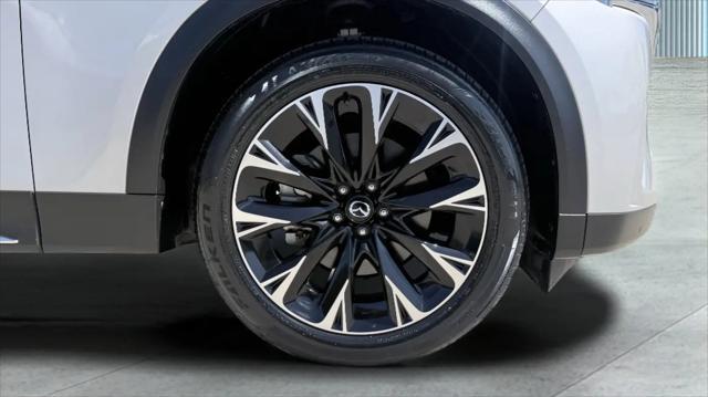 2024 Mazda X-90 Premium Plus