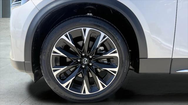 2024 Mazda X-90 Premium Plus