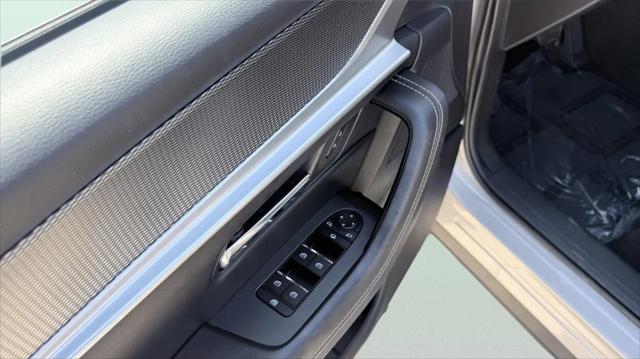 2024 Mazda X-90 Premium Plus