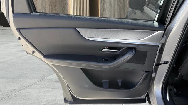 2024 Mazda X-90 Premium Plus