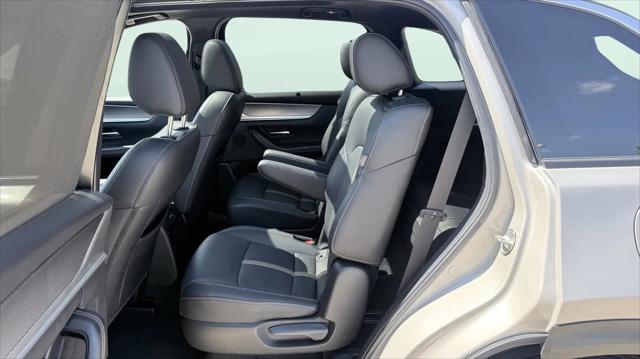 2024 Mazda X-90 Premium Plus