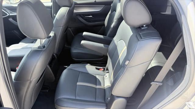 2024 Mazda X-90 Premium Plus