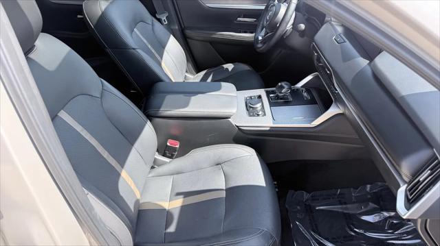 2024 Mazda X-90 Premium Plus