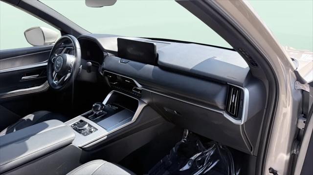 2024 Mazda X-90 Premium Plus