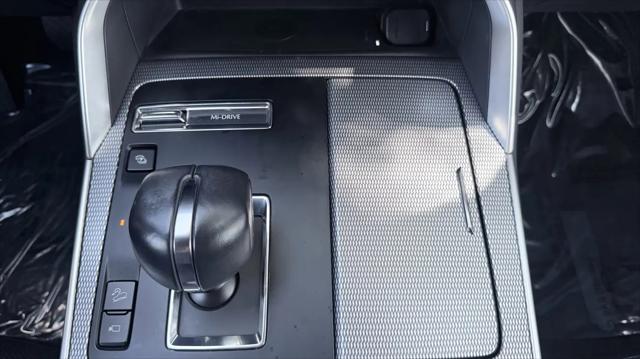 2024 Mazda X-90 Premium Plus